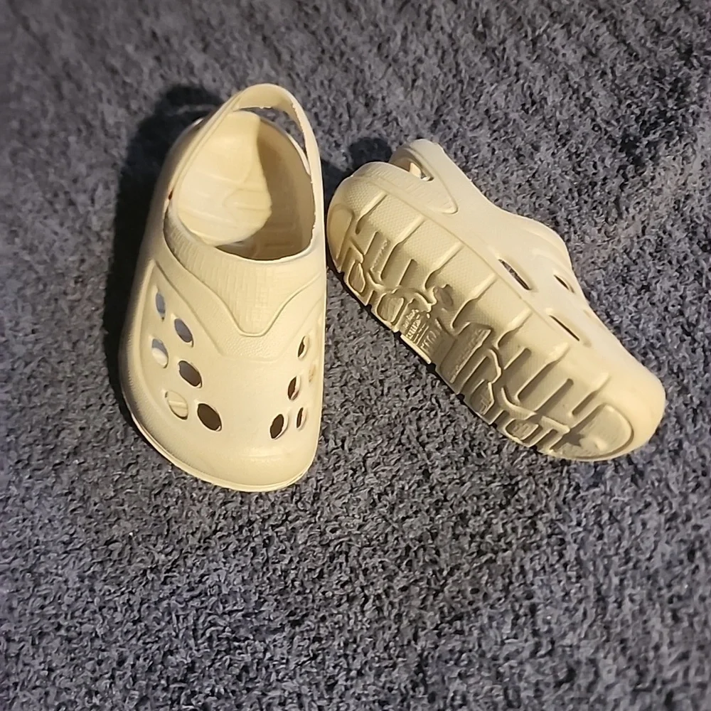 Infant faux crocks - Picture 2 of 2